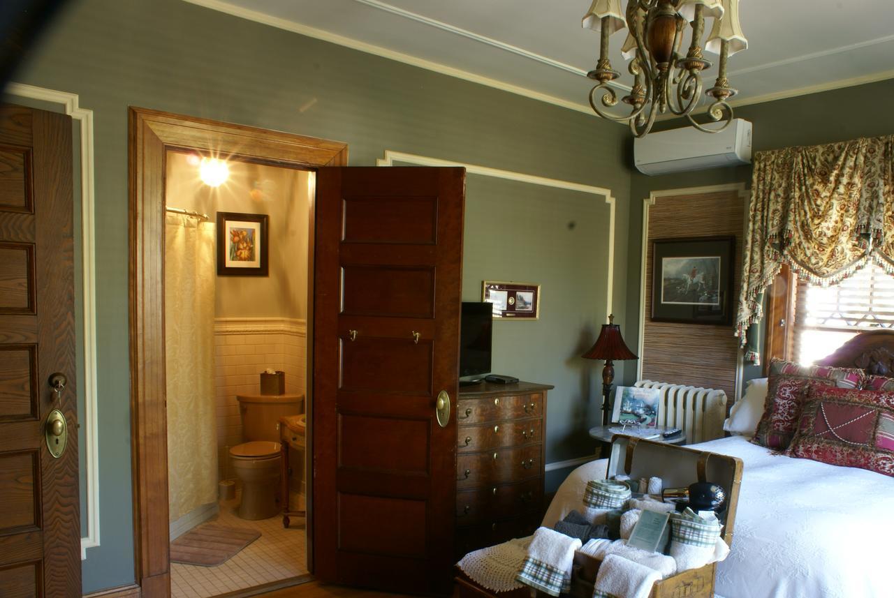 600 Main, A Bed & Breakfast And Victorian Tea Room Toms River Bagian luar foto